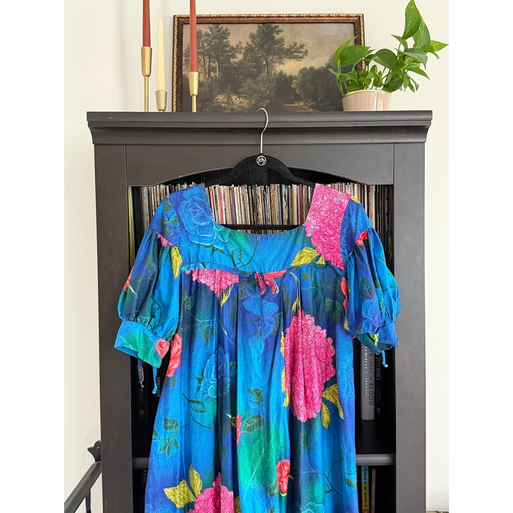 Waikiki Sports Vintage Floral Muumuu Dress Blue Pink Tropical Hawaiian Boho